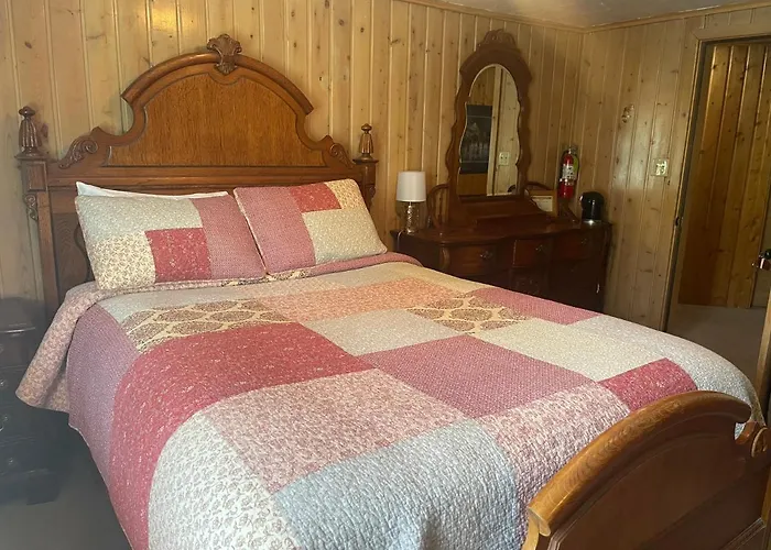 Silver Fork Lodge & Restaurant